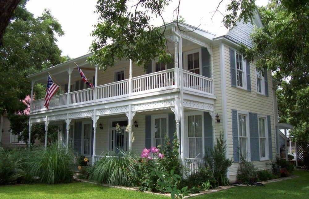 Carriage House Fredericksburg Bed & Breakfast Exterior foto